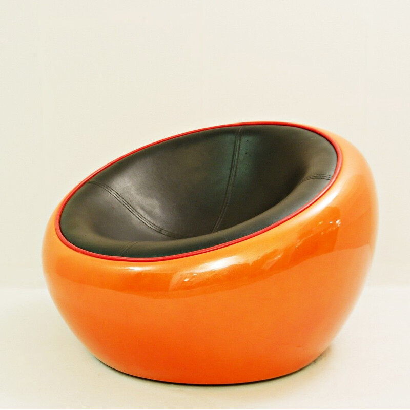 Vintage Egg Pod Ball armchair by Aarnio in orange fiberglass and black leatherette 1960