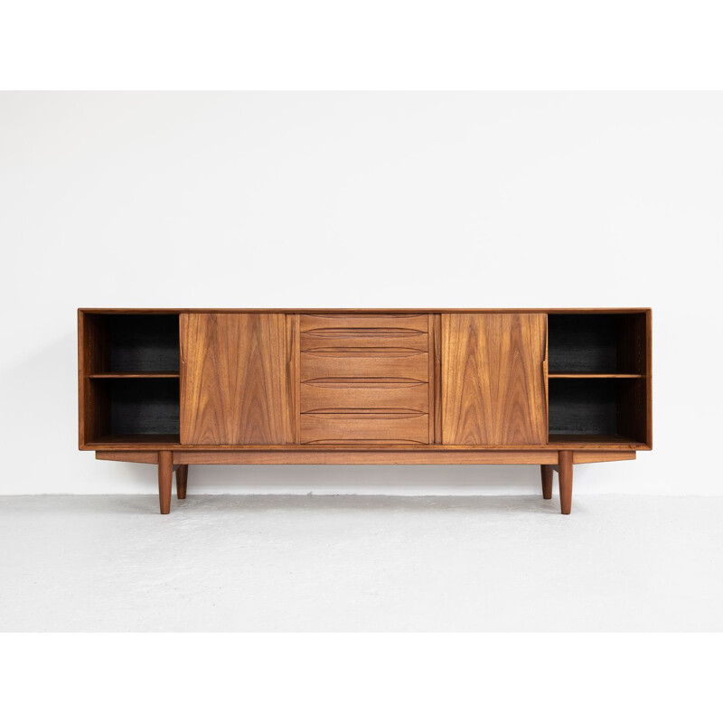 Vintage sideboard in teak by Arne Vodder for Dyrlund