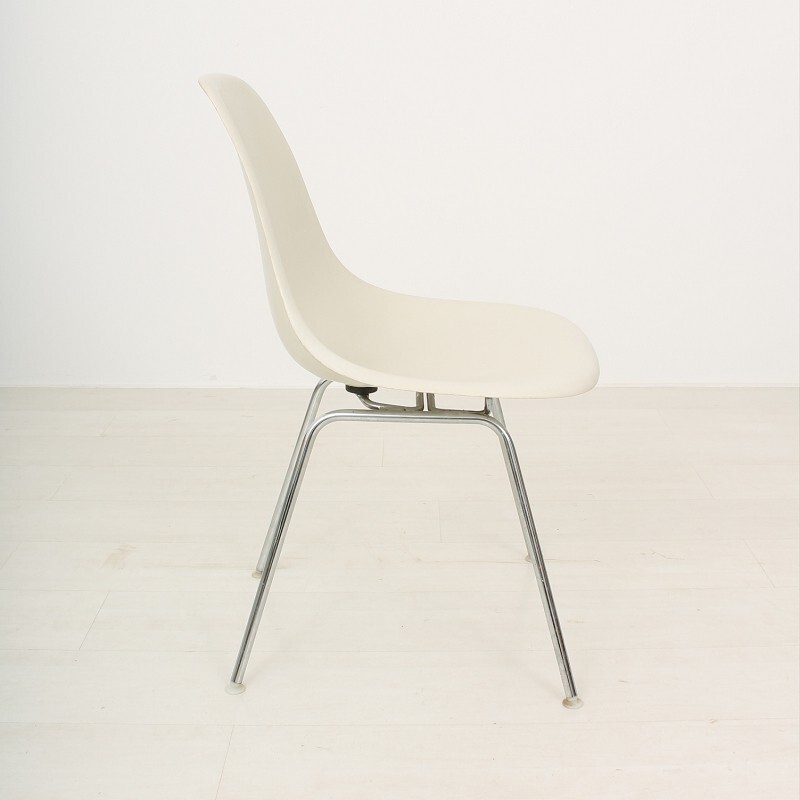 Herman Miller white chair, Charles & Ray EAMES - 1960s