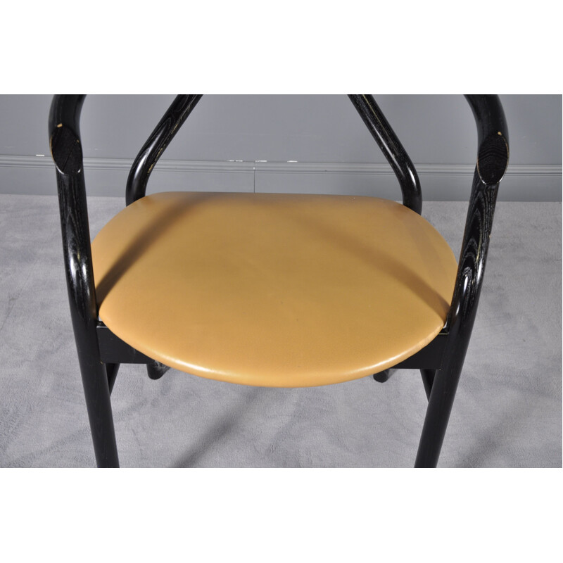 Suite de 4 chaises vintage italiennes en pin et cuir 1980