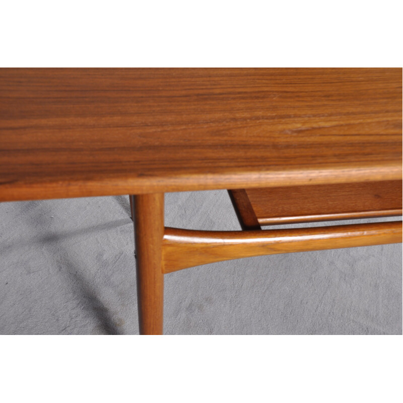 Vintage danish coffee table in teakwood 1960s