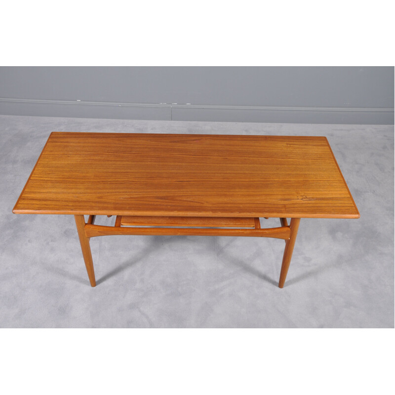 Vintage danish coffee table in teakwood 1960s