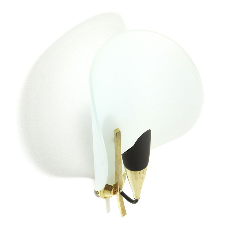 Vintage italian sconce in brass and curved glass 1950s