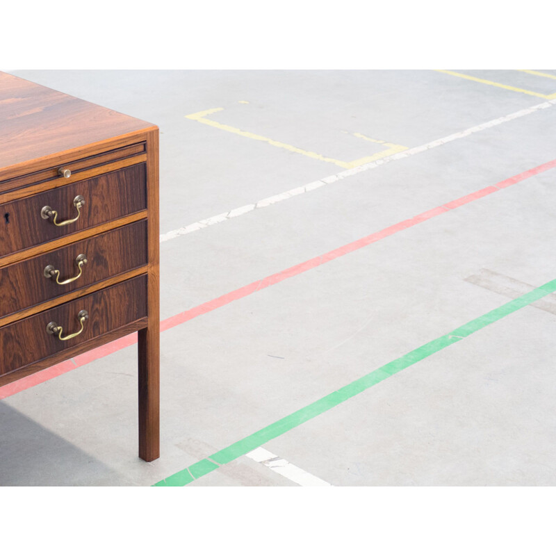Vintage executive desk in rosewood AJ Iversen by Ole Wanscher