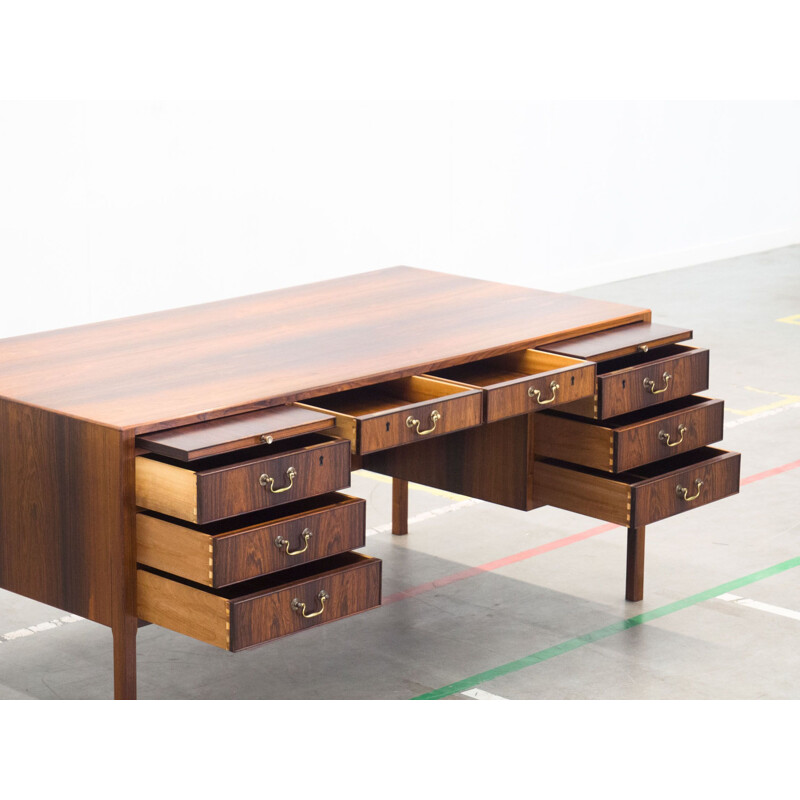 Vintage executive desk in rosewood AJ Iversen by Ole Wanscher