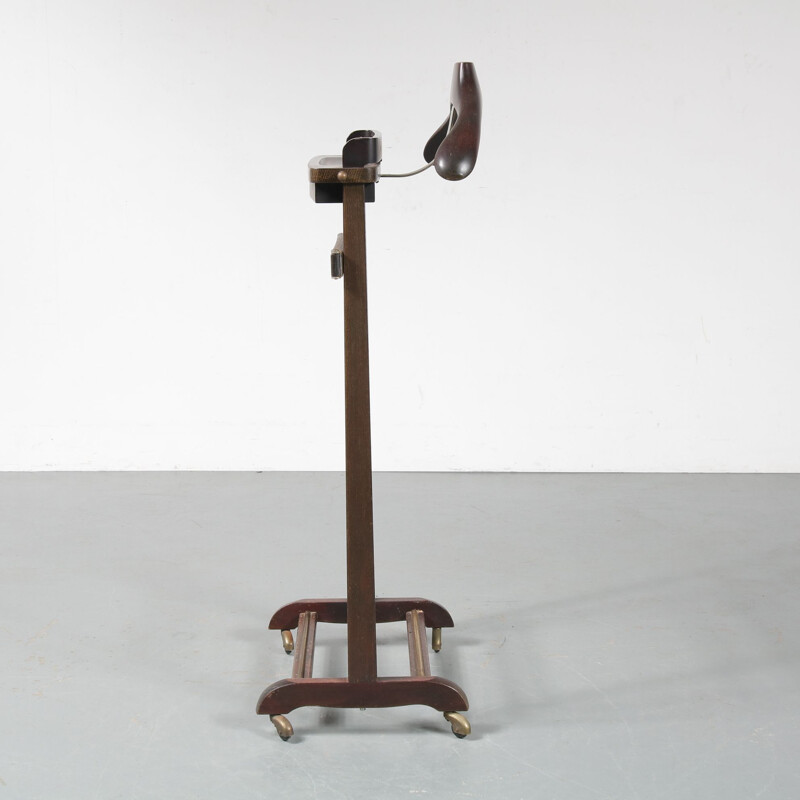Vintage valet stand by Ico Parisi