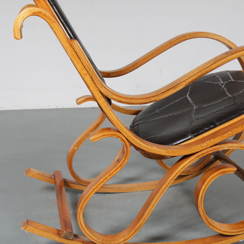Vintage plywood rocking chair by Luigi Crassevig by Crassevig in Italy