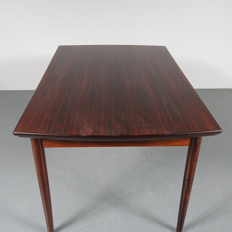 Vintage rosewooden extendible dining table in Denmark
