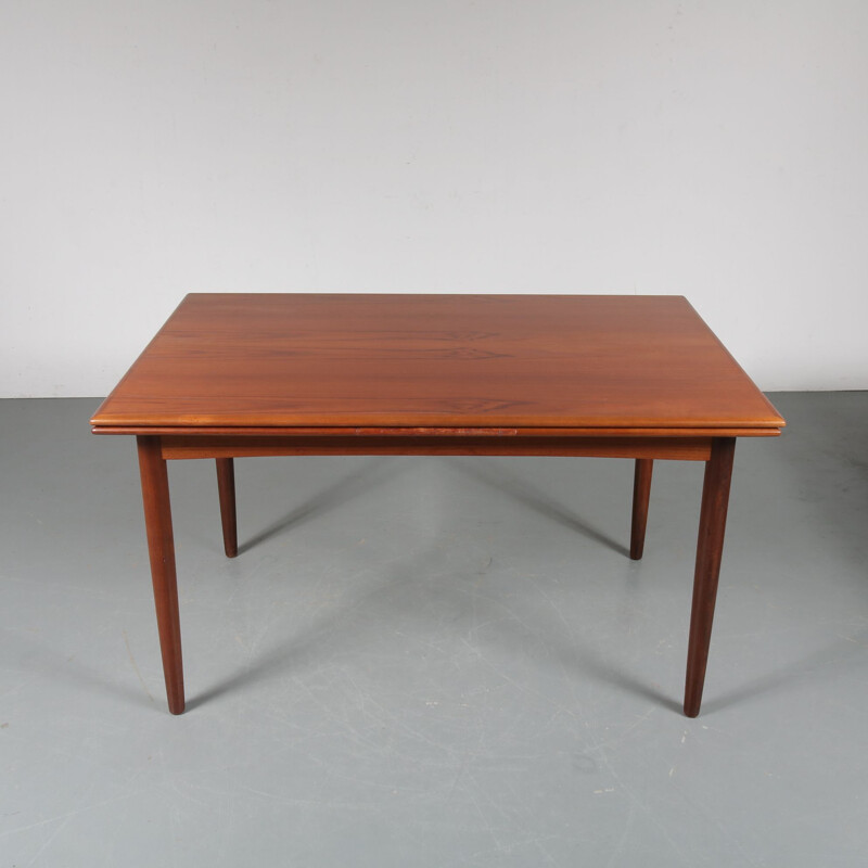 Vintage teak extendible dining table by N&R Mobler in Denmark