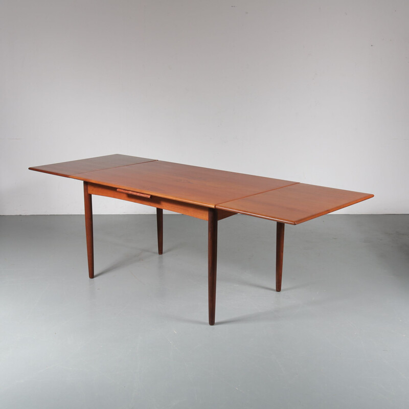 Vintage teak extendible dining table by N&R Mobler in Denmark