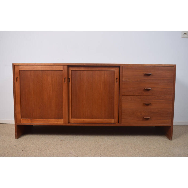 Vintage teak dressoir van Hans Wegner