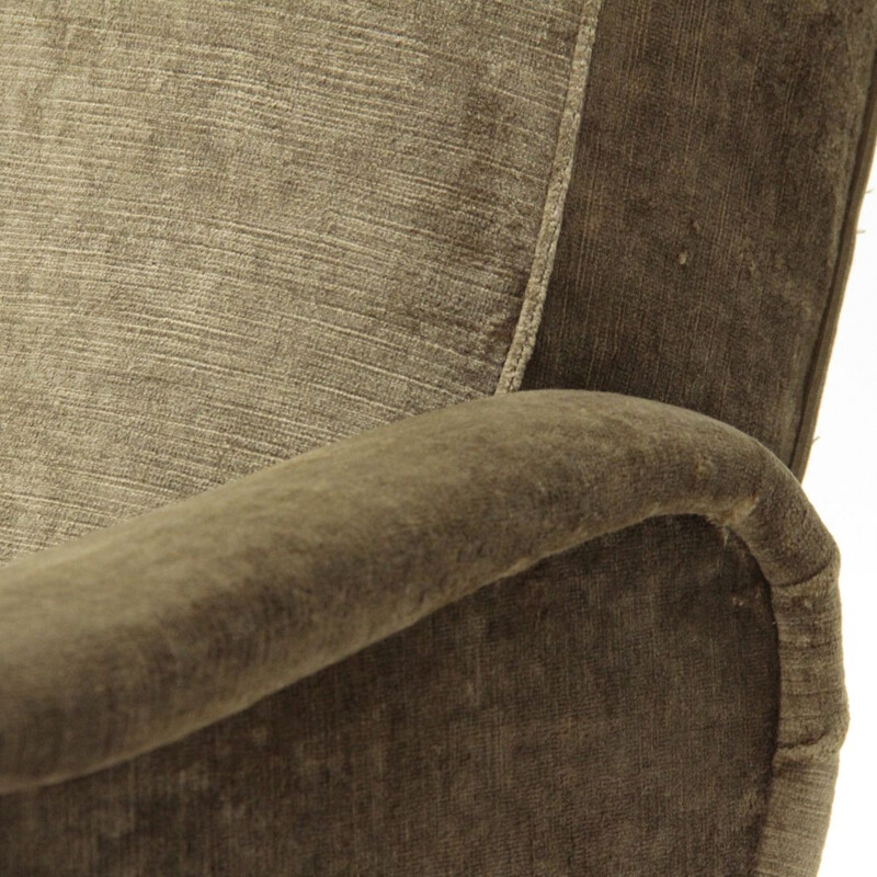 Vintage Italian armchair in beige velvet