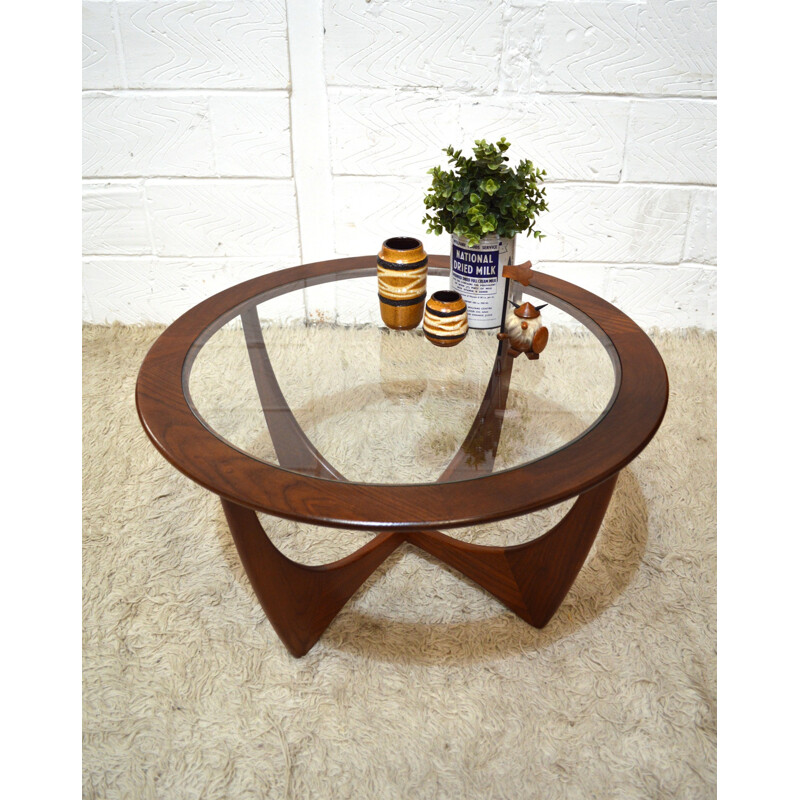 Gplan Astro coffee table in teak and glass, Victor WILKINS - 1960s