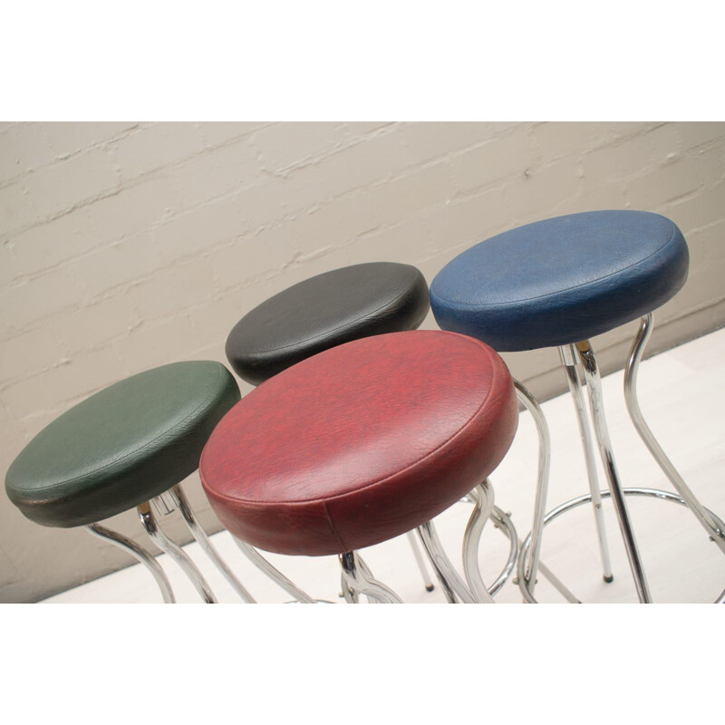 Set of 4 multicolored bar stools in metal