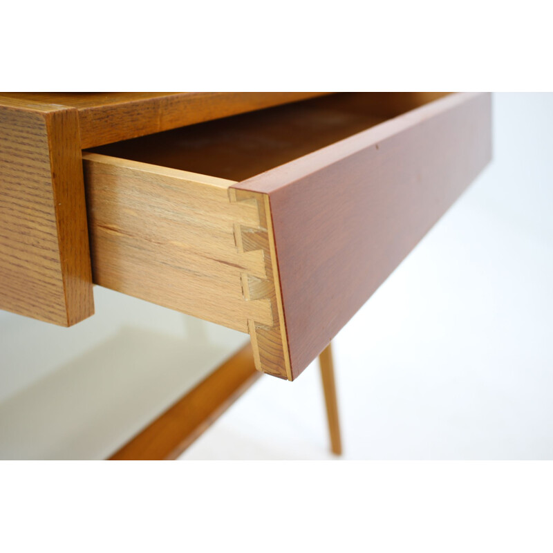 Mesa auxiliar vintage de madera y cristal