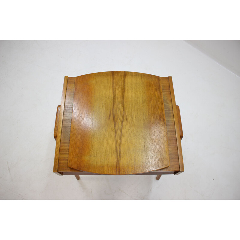 Mesa auxiliar vintage de madera y cristal