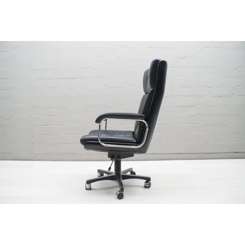 Italian vintage office chair in leather