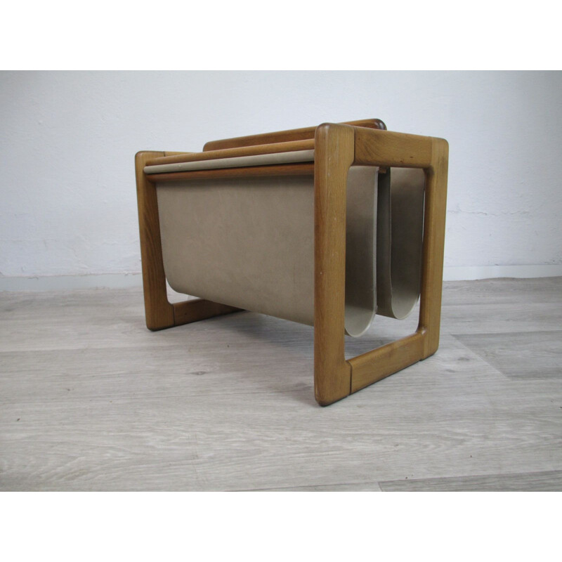 Vintage magazine rack in solid wood and suede, Germany 1970