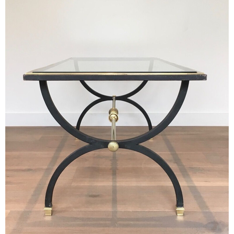 Table basse vintage néoclassique en acier noirci et laiton, 1950