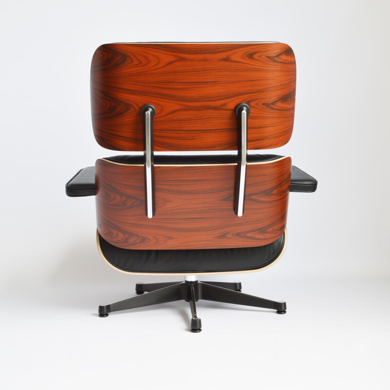 Fauteuil vintage et ottoman par Eames pour vitra 