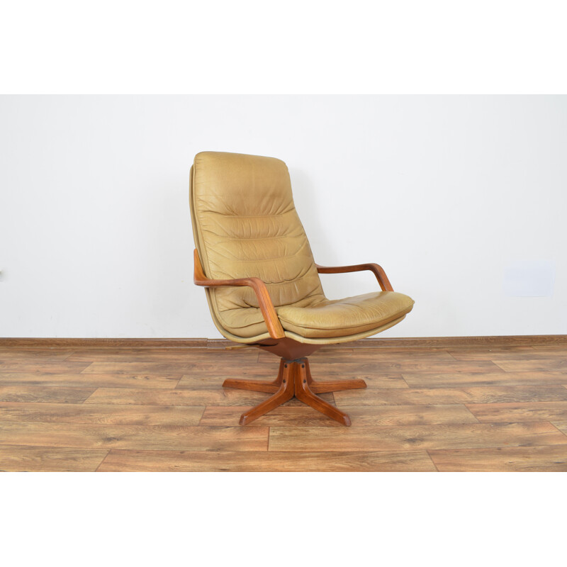 Vintage Office Chair with Ottoman for Berg Furniture 1970s