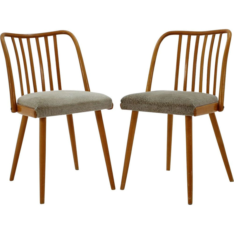 Par de madeira vintage e cadeiras de tecido