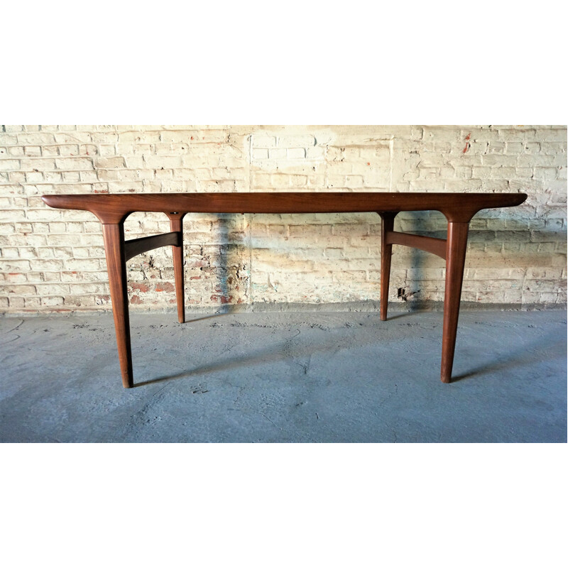 Vintage dining table by Johannès Andersen for Uldum Mobelfabrik Scandinavian 