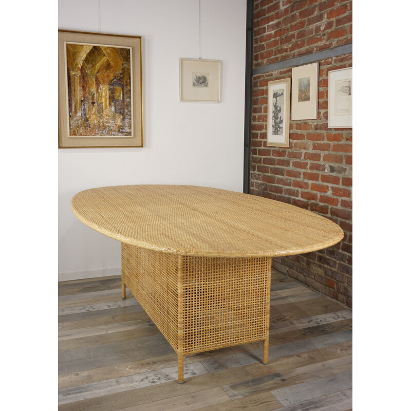 Vintage oval dining table in rattan 