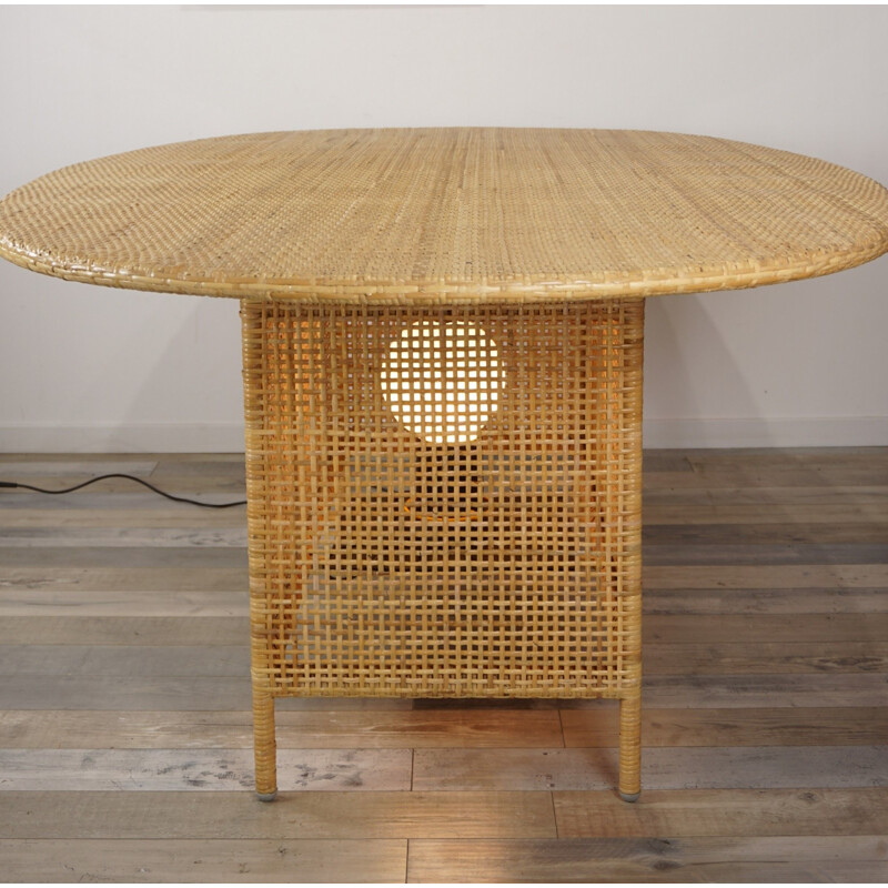 Vintage oval dining table in rattan 