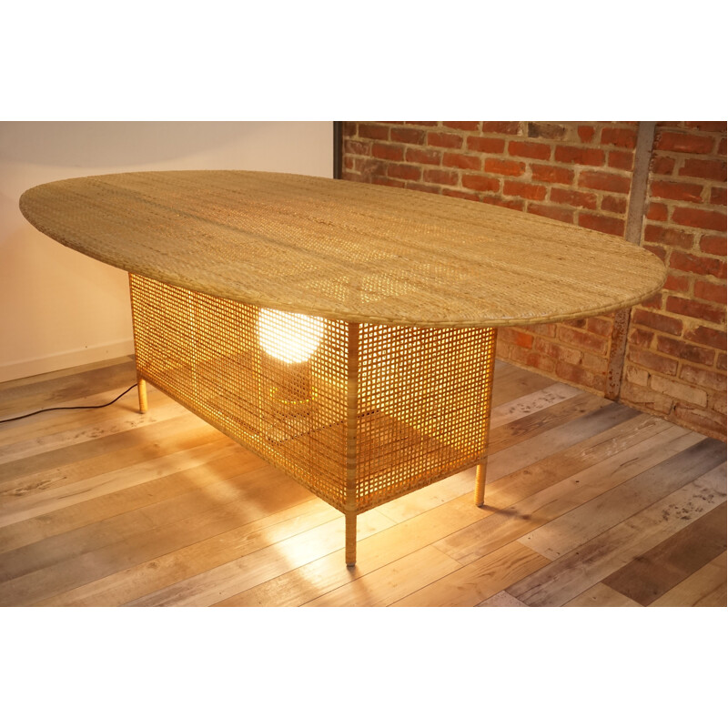 Vintage oval dining table in rattan 