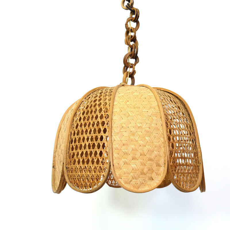 Wooden and braided wicker pendant lamp