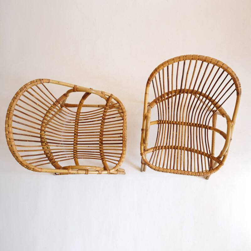 Vintage basket chair in rattan