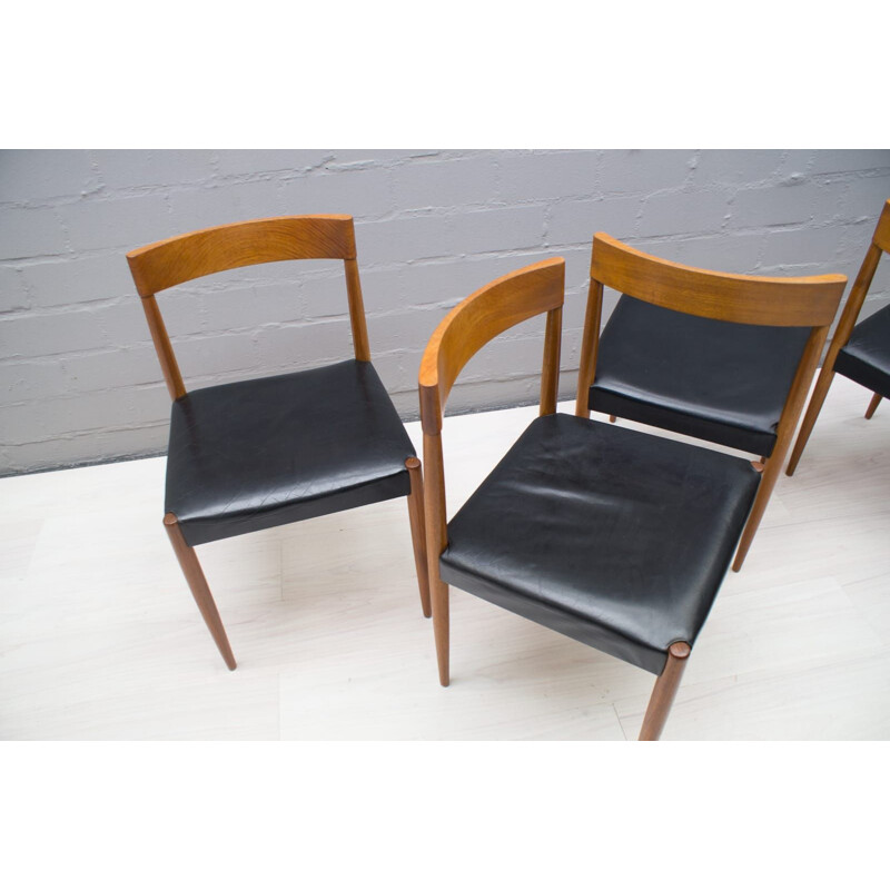 Suite de 5 chaises scandinaves en teck et cuir