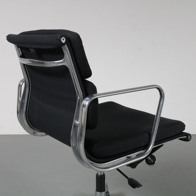 Vintage chair EA217 by Charles & Ray Eames for Vitra, Germany 2000s 