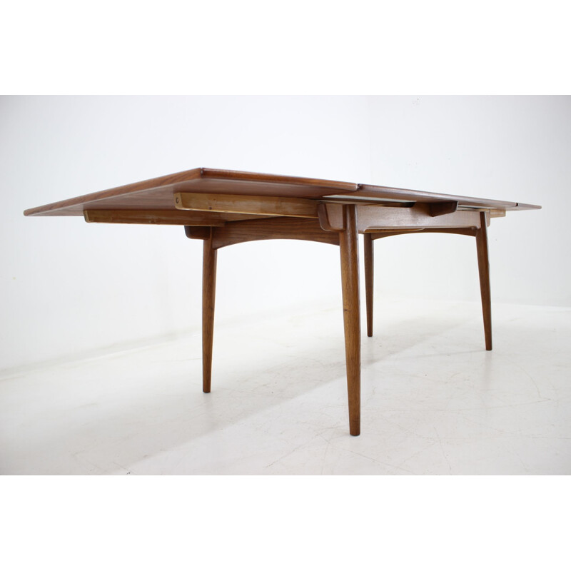 Vintage AT312 teak dining table by Hans Wegner 1960