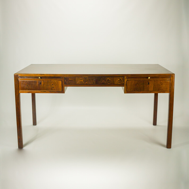 A.J. Iversen rosewood desk, Ole WANSCHER - 1950s