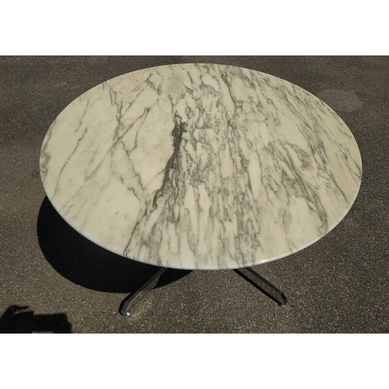 Vintage marble round table by Florence Knoll