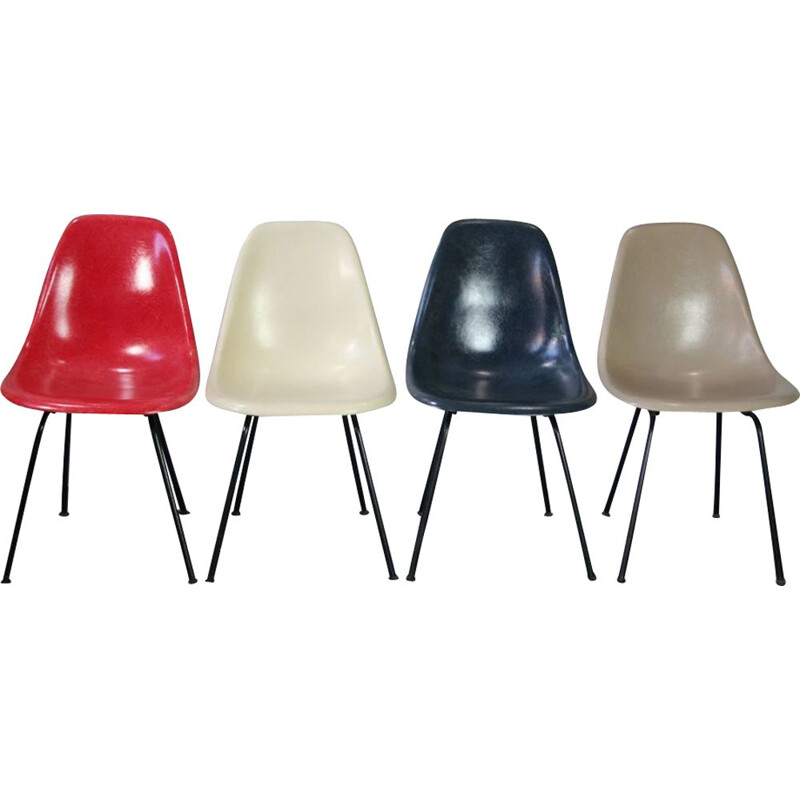 Set of 4 multicolored DSX chairs by Charles and Ray Eames for Herman Miller