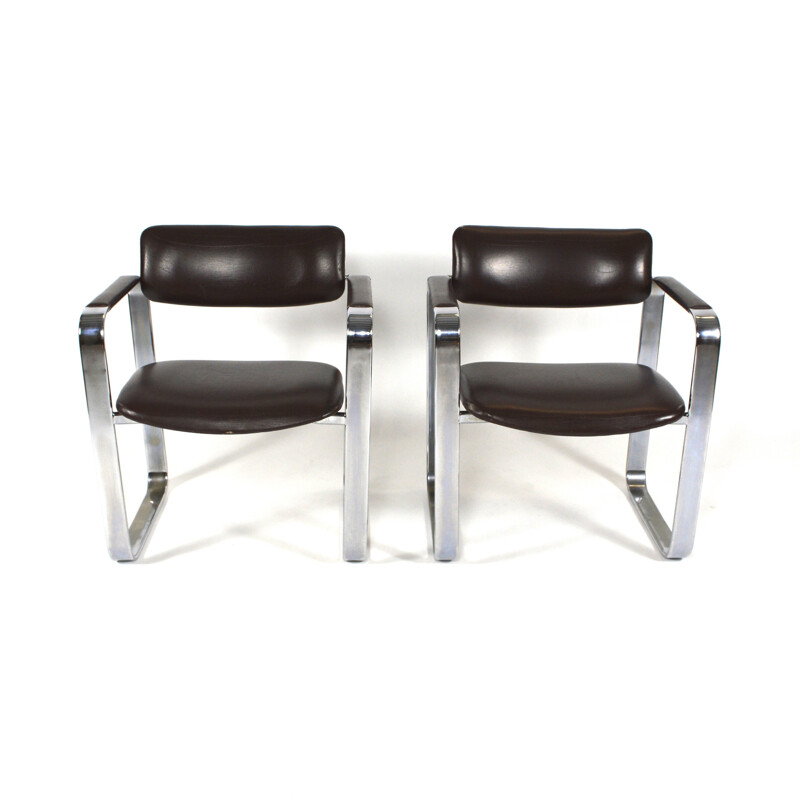 Paire de fauteuils en simili cuir Mobel Italia, Eero AARNIO - 1960