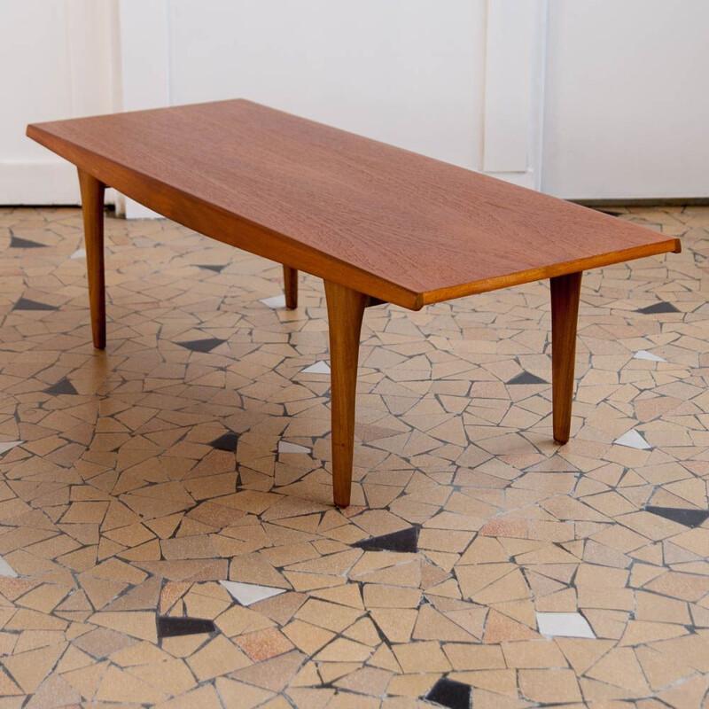 Vintage coffee table with spindle base,1960