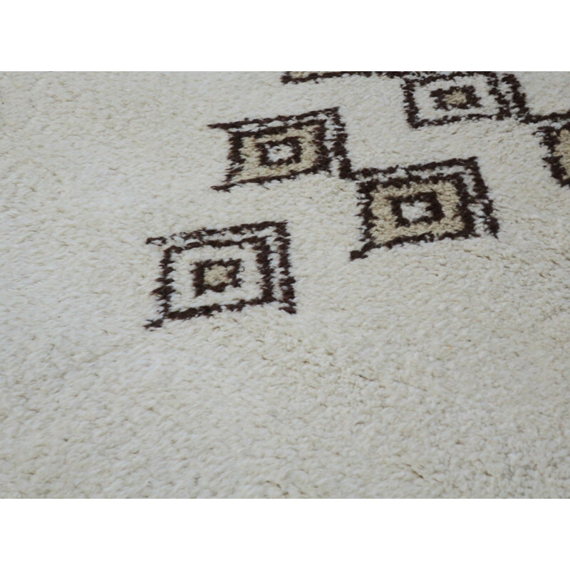 Vintage hand-knotted Beni Ourain carpet 