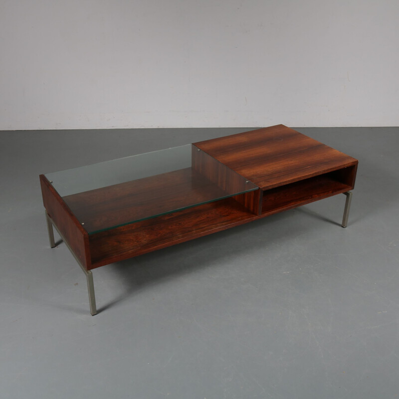 Vintage coffee table in rosewood by Gelderland in the Netherlands 1960s 