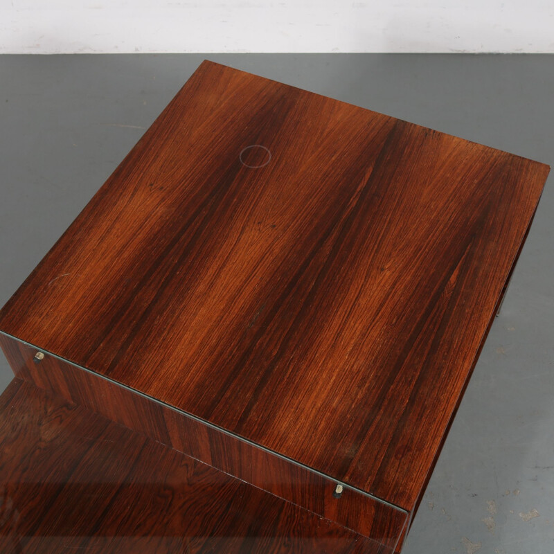 Vintage coffee table in rosewood by Gelderland in the Netherlands 1960s 