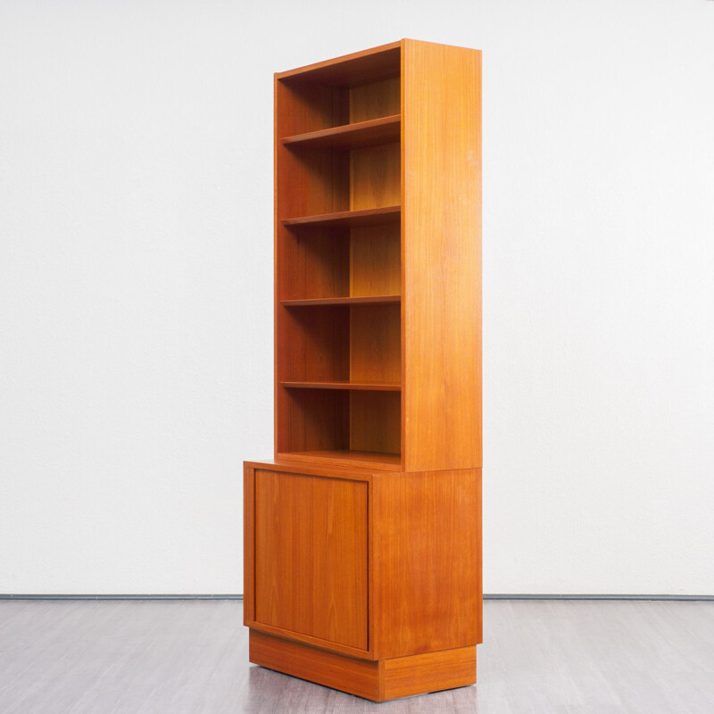 Vintage bookcase in teak by Hundevad Denmark 1960s 