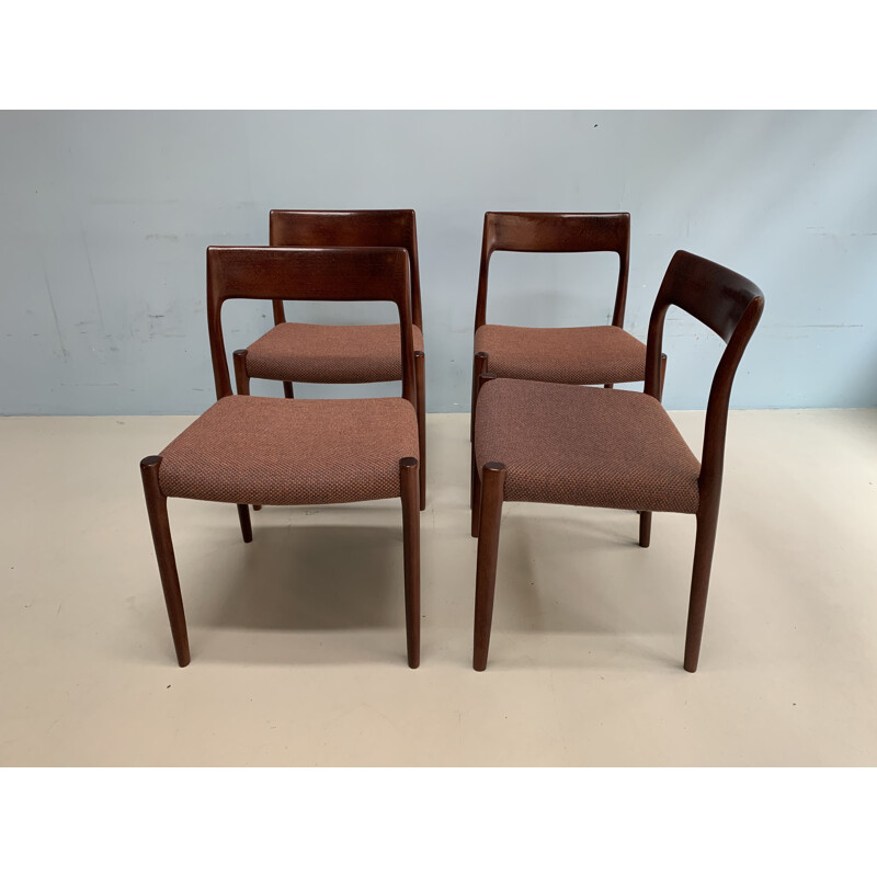 Suite de 4 chaises vintage par N.O.Moller 1960