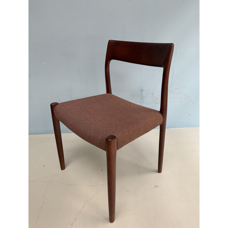Suite de 4 chaises vintage par N.O.Moller 1960
