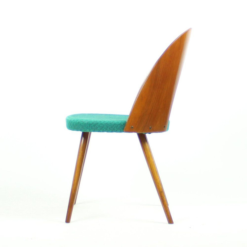 Set of 4 vintage Tatra chairs by Antonin Suman