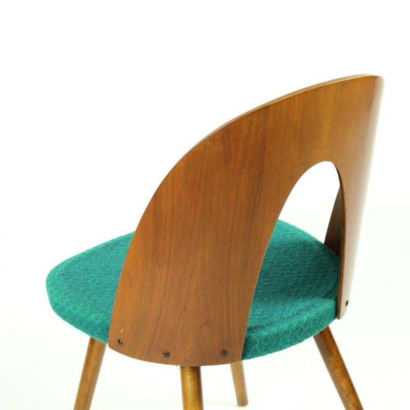 Set of 4 vintage Tatra chairs by Antonin Suman