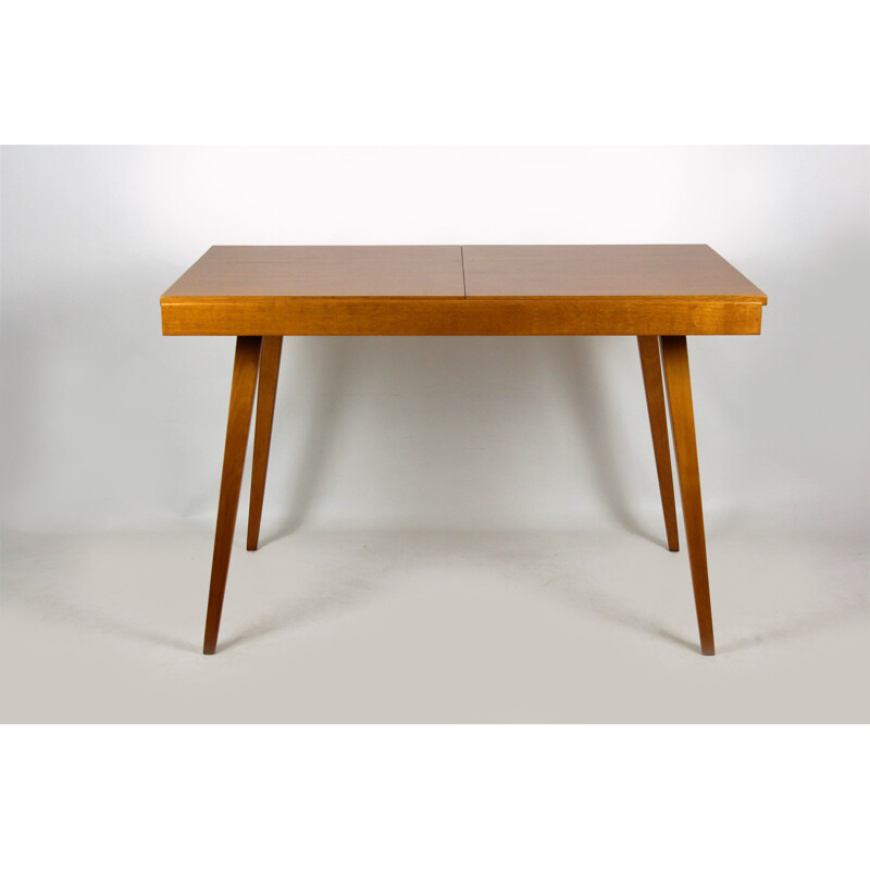 Vintage dining table extendable in oak by Frantisek Jirak for Tatra, 1960s 