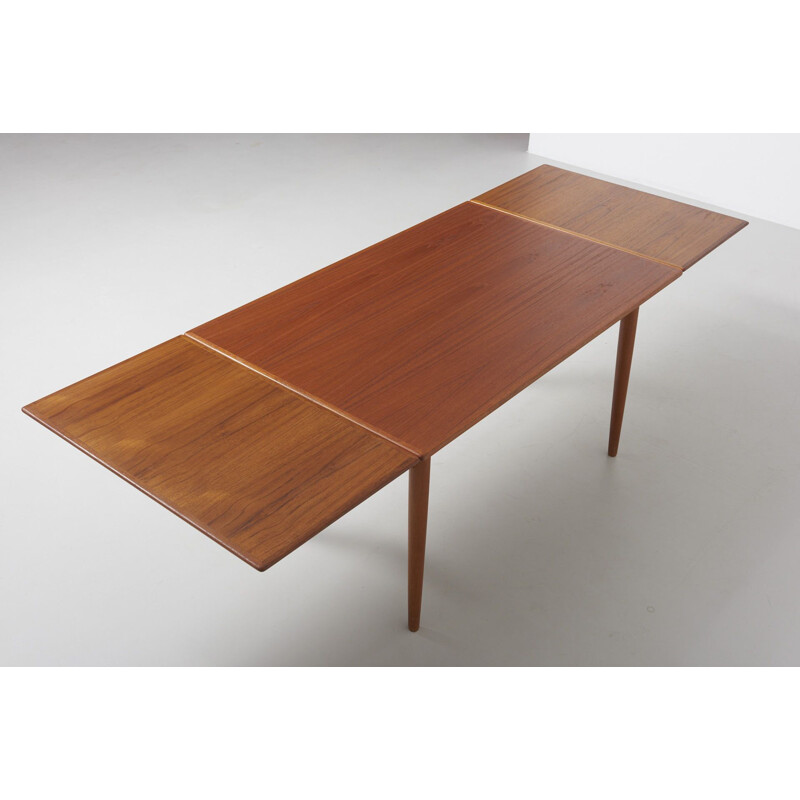 Vintage teak dinning table by Gunni Omann 1960